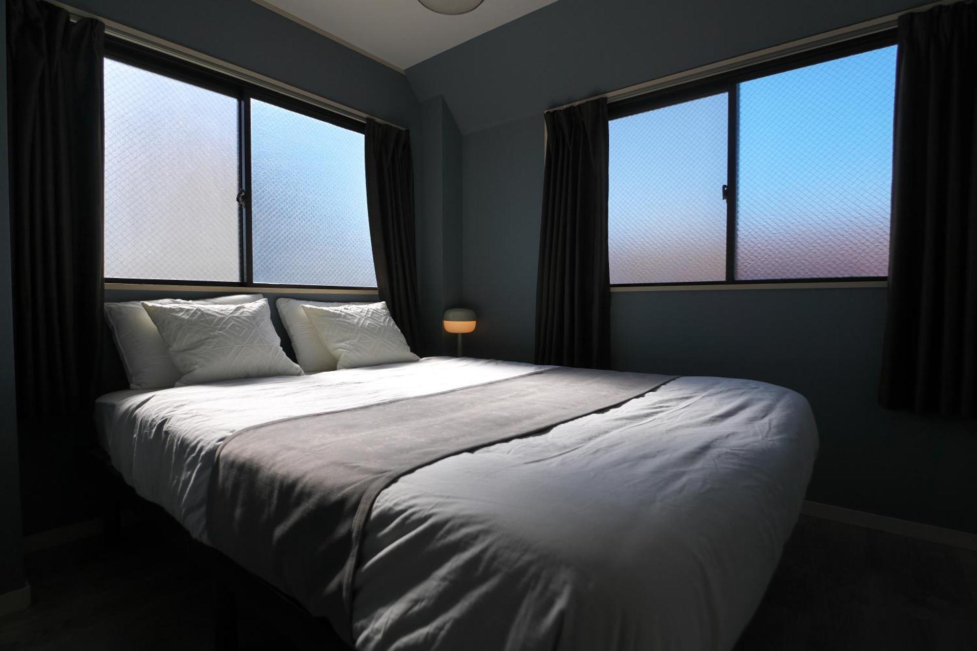 Appartement Zen Abode Japanese-style And Modern Western-style